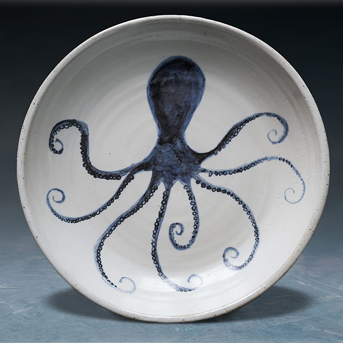 Ceramic plate with octpous motif